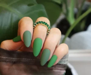 Gel Envy: Achieve salon-worthy nails with gel polish