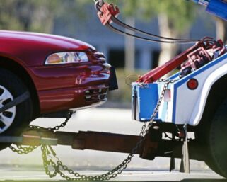 When You’re Stranded: The Truth About Emergency Towing and Roadside Help